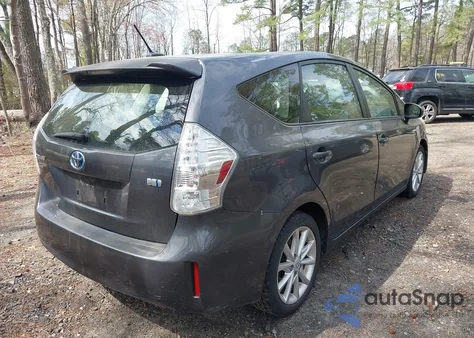 2013 Toyota Prius V Five z USA, uszkodzony, nr VIN JTDZN3EU1D3287570